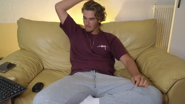 alex83530 suck Webcam SHOW @ Chaturbate 21-10-2025