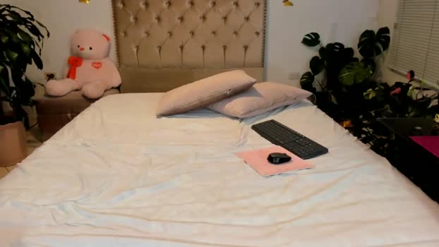 angie_modelo strip Webcam SHOW @ Chaturbate 22-10-2025