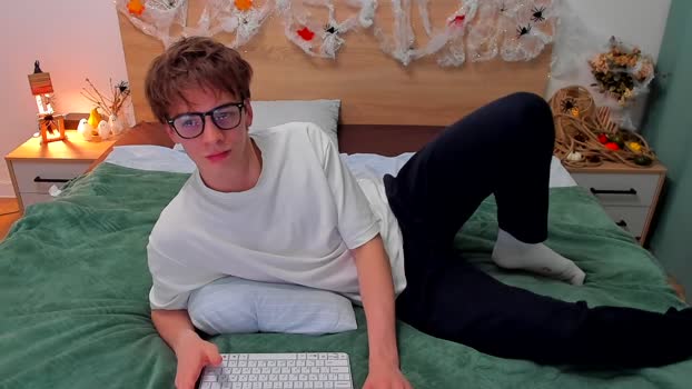 lanny_fandi Cam Webcam SHOW @ Chaturbate 21-10-2025