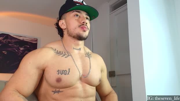 nikolaylisin suckshow Webcam SHOW @ Chaturbate 22-10-2025