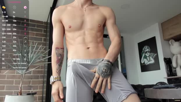 pretur_crubaa strip Webcam SHOW @ Chaturbate 22-10-2025