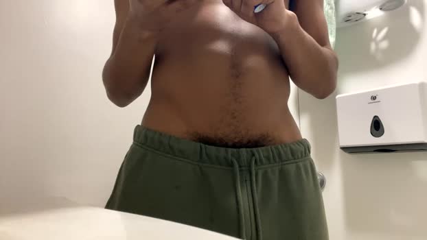 trillahung big Webcam SHOW @ Chaturbate 22-10-2025