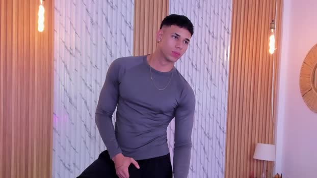 thomas_walker0 sexybody Webcam SHOW @ Chaturbate 24-10-2025