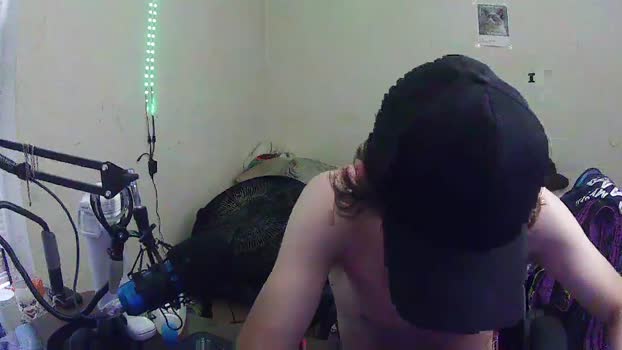 charlied09302 kissing Webcam SHOW @ Chaturbate 25-10-2025