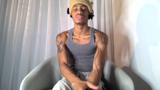 blackbulltitus fingers Webcam SHOW @ Chaturbate 28-10-2025