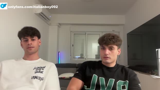 italianboy092 Video Webcam SHOW @ Chaturbate 27-10-2025