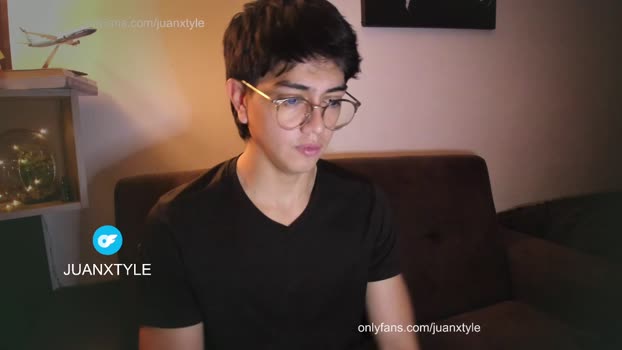 juancamroom strip Webcam SHOW @ Chaturbate 28-10-2025