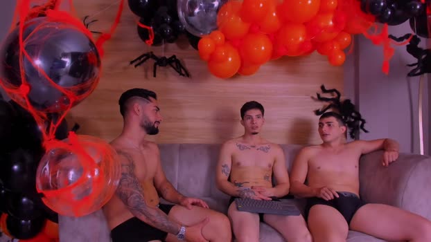 soccer_hot beautiful Webcam SHOW @ Chaturbate 28-10-2025