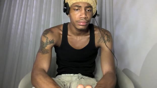 blackbulltitus toys Webcam SHOW @ Chaturbate 29-10-2025