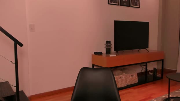 mira_lite kiss Webcam SHOW @ Chaturbate 31-10-2025