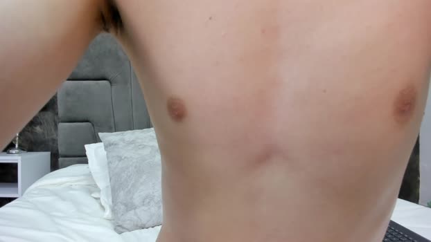 bruce_hans gay Webcam SHOW @ Chaturbate 02-11-2025