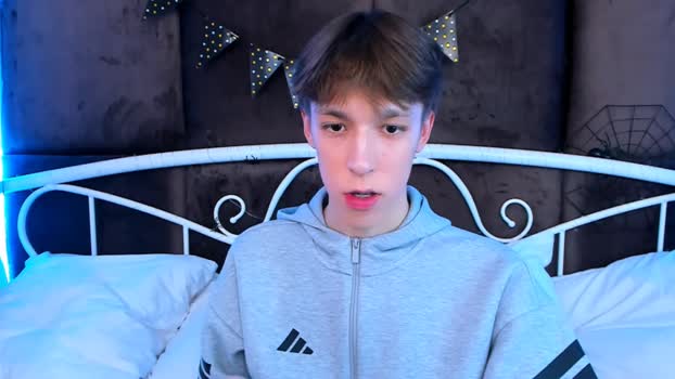 mark_branston Topless Webcam SHOW @ Chaturbate 02-11-2025