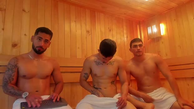 soccer_hot kissing Webcam SHOW @ Chaturbate 04-11-2025