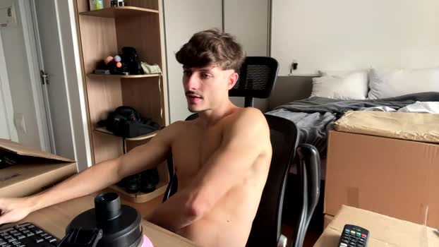 vitoraugustoxxx fuckface Webcam SHOW @ Chaturbate 03-11-2025