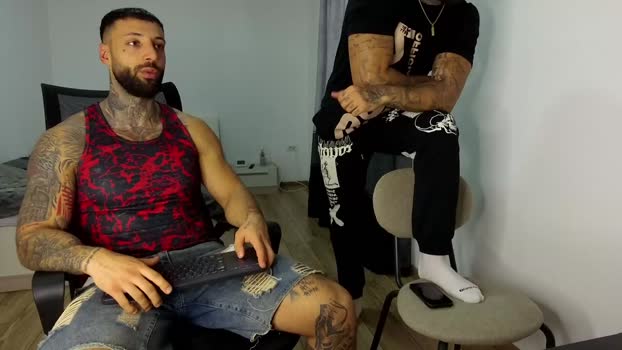 masculineguy69 striptease Webcam SHOW @ Chaturbate 07-11-2025