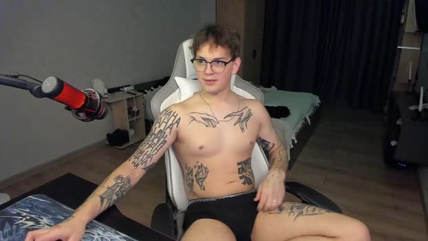 vova_belkin_ fingers Webcam SHOW @ Chaturbate 08-11-2025