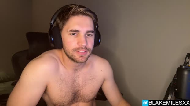 blakemiles2 bicurious Webcam SHOW @ Chaturbate 09-11-2025