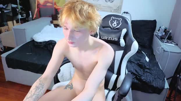 kessy_white bj-dildo Webcam SHOW @ Chaturbate 12-11-2025