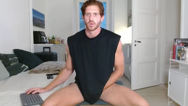 alphahung23 lick Webcam SHOW @ Chaturbate 18-11-2025