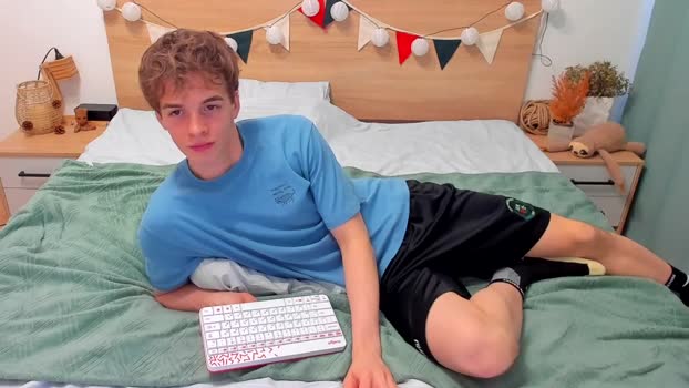 lanny_fandi big Webcam SHOW @ Chaturbate 18-11-2025