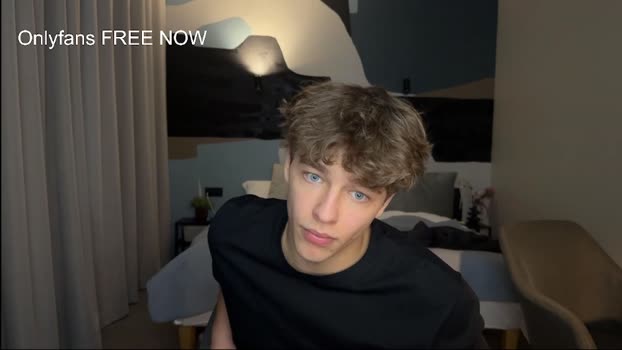 lukedesirable sweet Webcam SHOW @ Chaturbate 18-11-2025