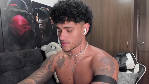 alessandro_vanni kissing Webcam SHOW @ Chaturbate 19-11-2025