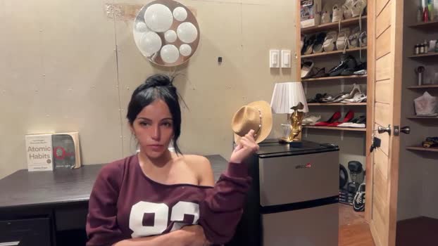 galileii yummy Webcam SHOW @ Chaturbate 24-11-2025