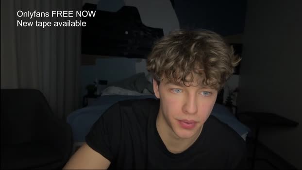 lukedesirable lick Webcam SHOW @ Chaturbate 24-11-2025