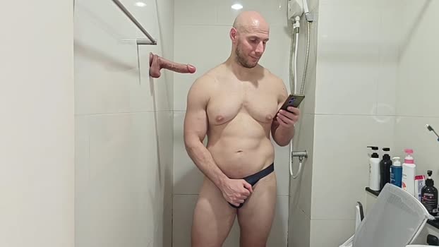 baldyboyy lick Webcam SHOW @ Chaturbate 25-11-2025