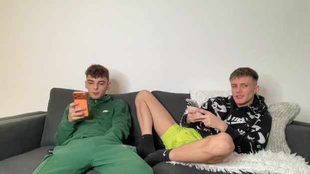 callumandcole legs Webcam SHOW @ Chaturbate 26-11-2025
