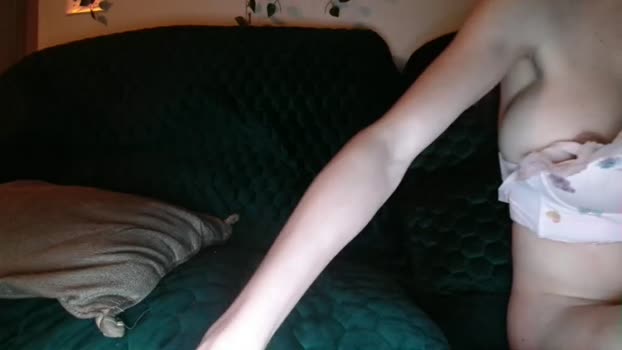 bigdicktrannynicole spanking Webcam SHOW @ Chaturbate 28-11-2025