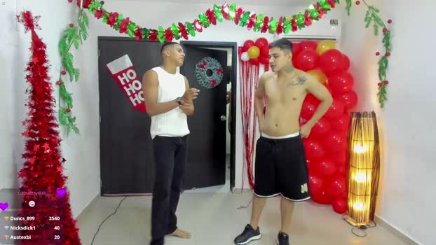 masters_sexx kissing Webcam SHOW @ Chaturbate 30-11-2025