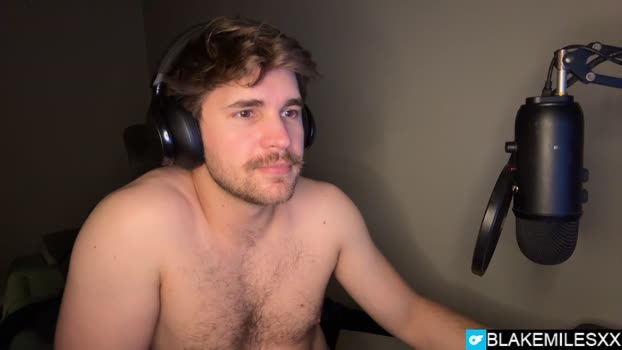 blakemiles2 toy Webcam SHOW @ Chaturbate 02-12-2025
