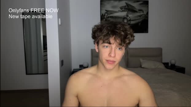 lukedesirable kissing Webcam SHOW @ Chaturbate 02-12-2025