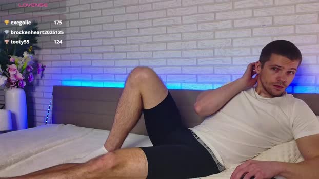 garettvosss bj-dildo Webcam SHOW @ Chaturbate 03-12-2025