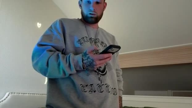 wildrobjr9 kissing Webcam SHOW @ Chaturbate 03-12-2025