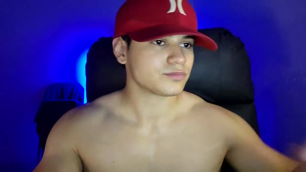 lilhotnando strip Webcam SHOW @ Chaturbate 04-12-2025
