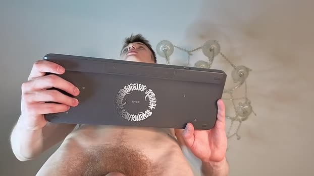 viksons fuckass Webcam SHOW @ Chaturbate 03-12-2025