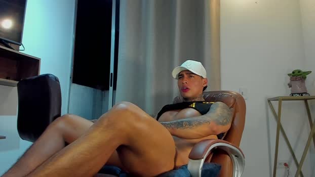 dominiofit naked Webcam SHOW @ Chaturbate 05-12-2025