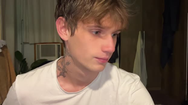 mason_gallagher suckcock Webcam SHOW @ Chaturbate 04-12-2025