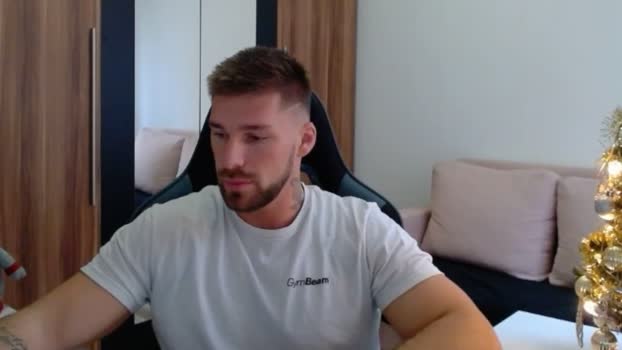 darius_94 suckshow Webcam SHOW @ Chaturbate 06-12-2025
