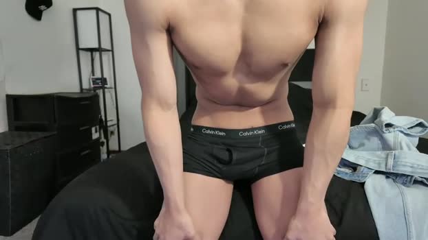 yourguuy21 Topless Webcam SHOW @ Chaturbate 06-12-2025