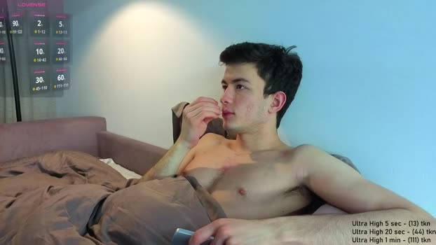 danny__magic strip Webcam SHOW @ Chaturbate 06-12-2025