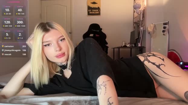 hotchubently fuckass Webcam SHOW @ Chaturbate 07-12-2025