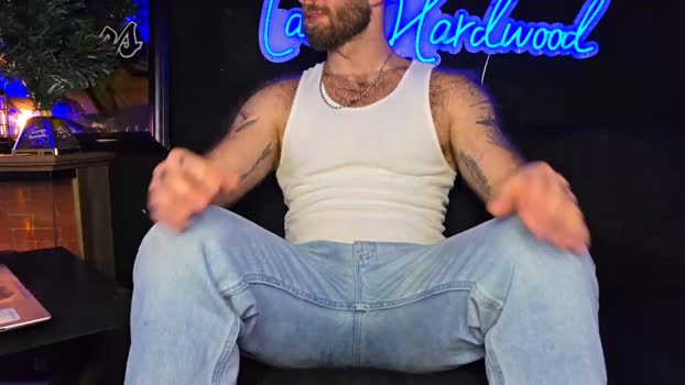 lancehardwood222 big Webcam SHOW @ Chaturbate 07-12-2025