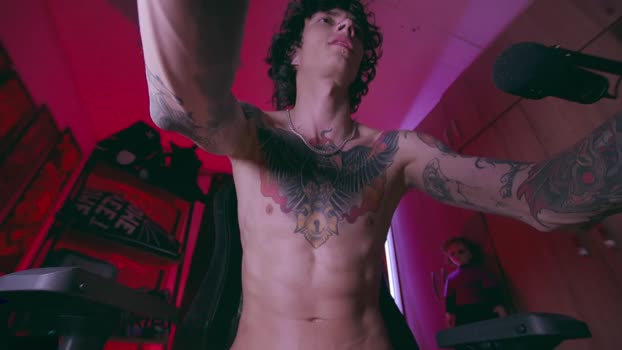 olliver___y strip Webcam SHOW @ Chaturbate 07-12-2025