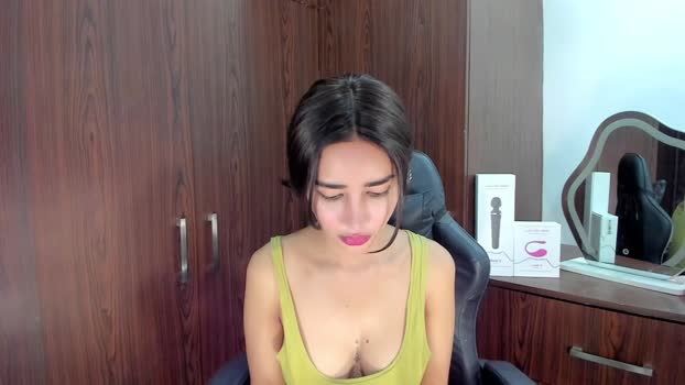 incredible_ts Cam Webcam SHOW @ Chaturbate 08-12-2025