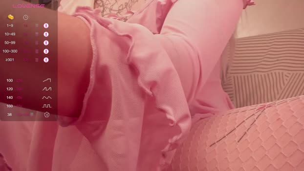 christinaloveu strip Webcam SHOW @ Chaturbate 09-12-2025