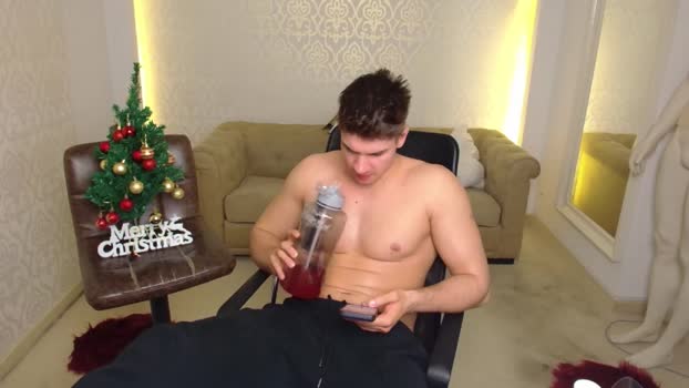 maxkaiden Naked Webcam SHOW @ Chaturbate 09-12-2025
