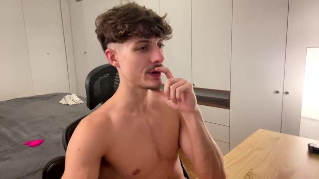 vitoraugustoxxx suckcock Webcam SHOW @ Chaturbate 09-12-2025